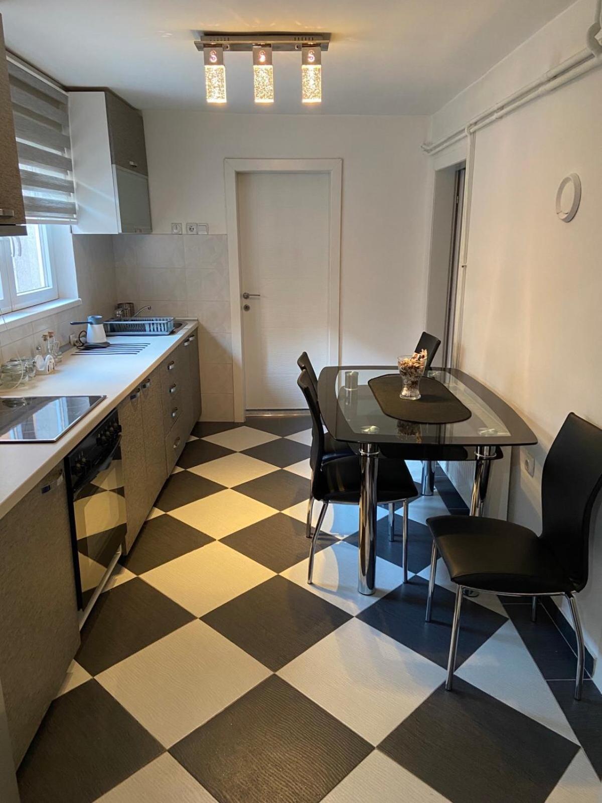Downtown Apartment Nis Exterior foto